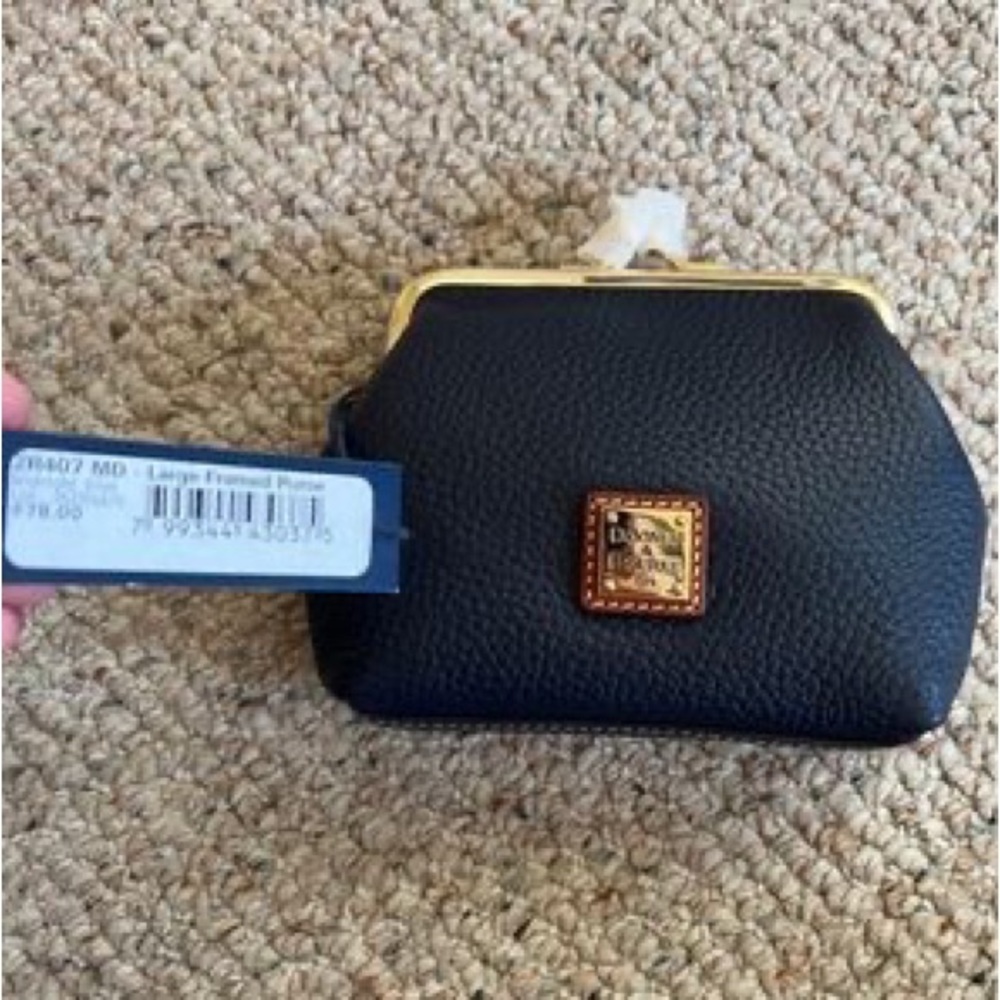 Dooney & Bourke clutch